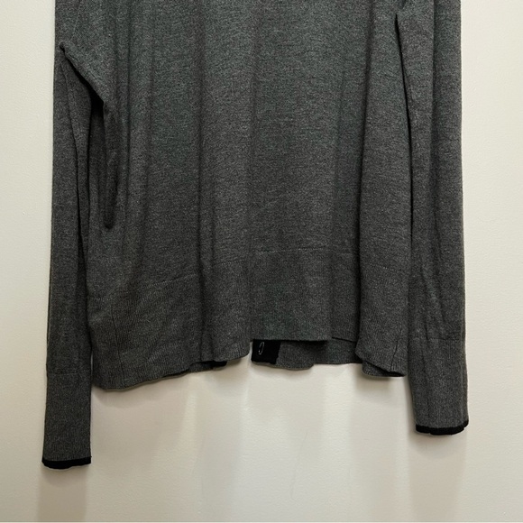 CHIC by Jacob Grey Button Up Scoop Neck Cardigan Sweater Size XL - Picture 3 of 7